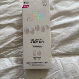Dashing Diva Glaze Semi-Cured Gel Nail Strips - Velvet Finish